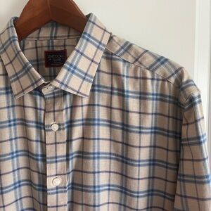 UNTUCKit Blue and Cream Casual Button Down Shirt